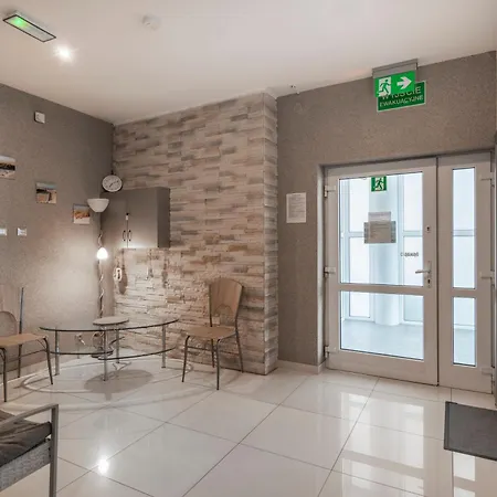 Keja - W Centrum Gdyni 公寓式酒店 *